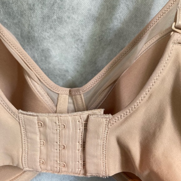 BALI One Smooth U Ultra Light Shaping Underwire Bra Nude Beige 34DD - Picture 15 of 16